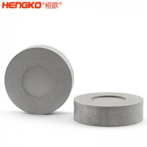 廠家直銷0.1-90μm燒結粉末不銹鋼316L過濾筒耐高壓過濾效率高,用于工業(yè)廢水過濾